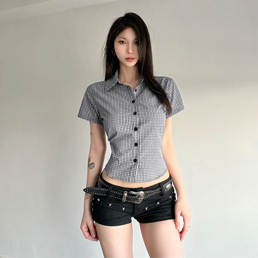 SylCue Camisa xadrez patchwork feminina, gola polo, manga curta, moda casual de rua, estilo versátil, tops clássicos