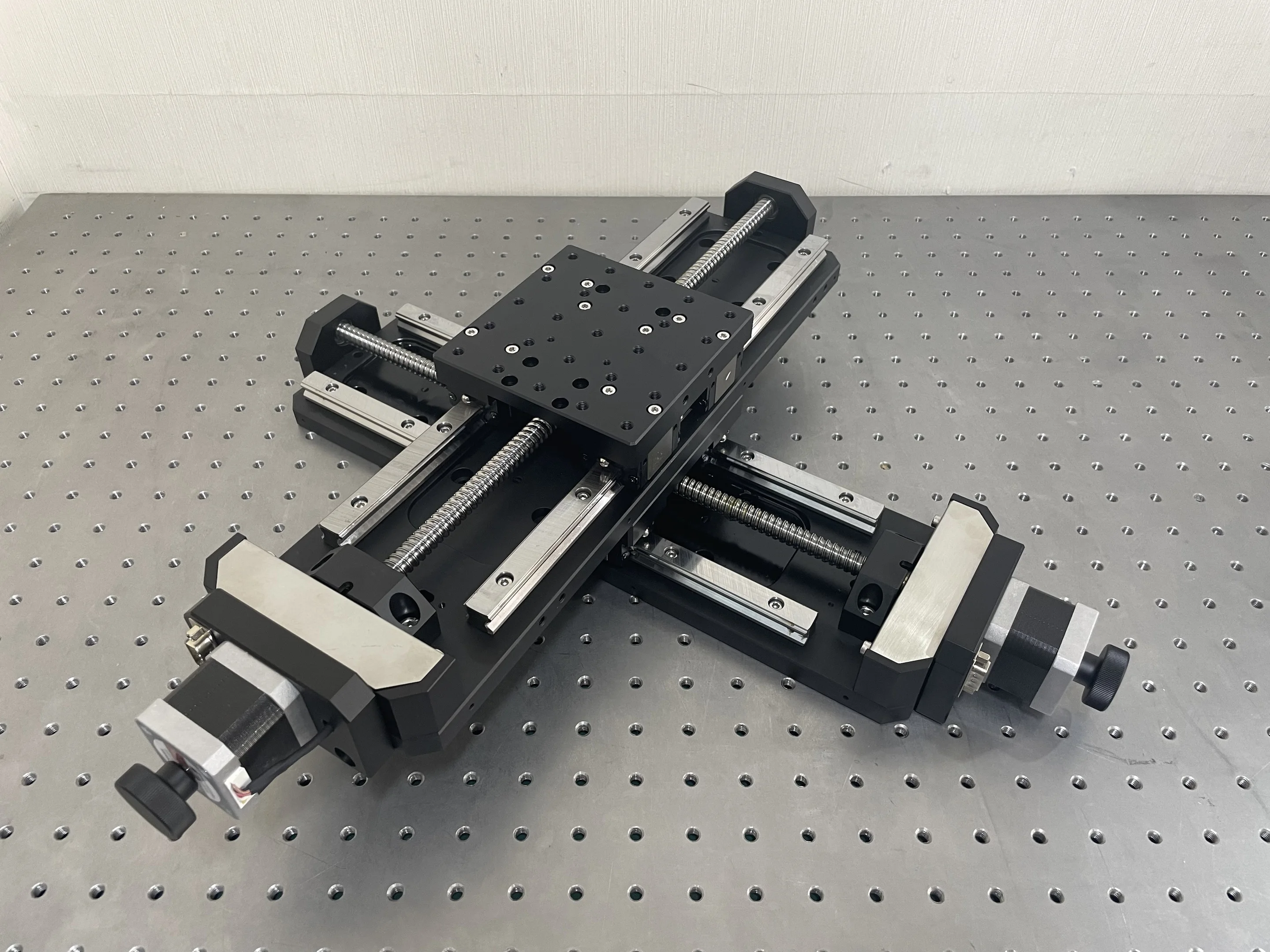 CKD-ET102 OEM 製造 2 軸コンビネーション電動移動ステージ移動範囲 600mmx400mm