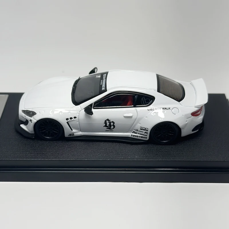 GCD 1:64 LBWK white wide-body modified car model decoration