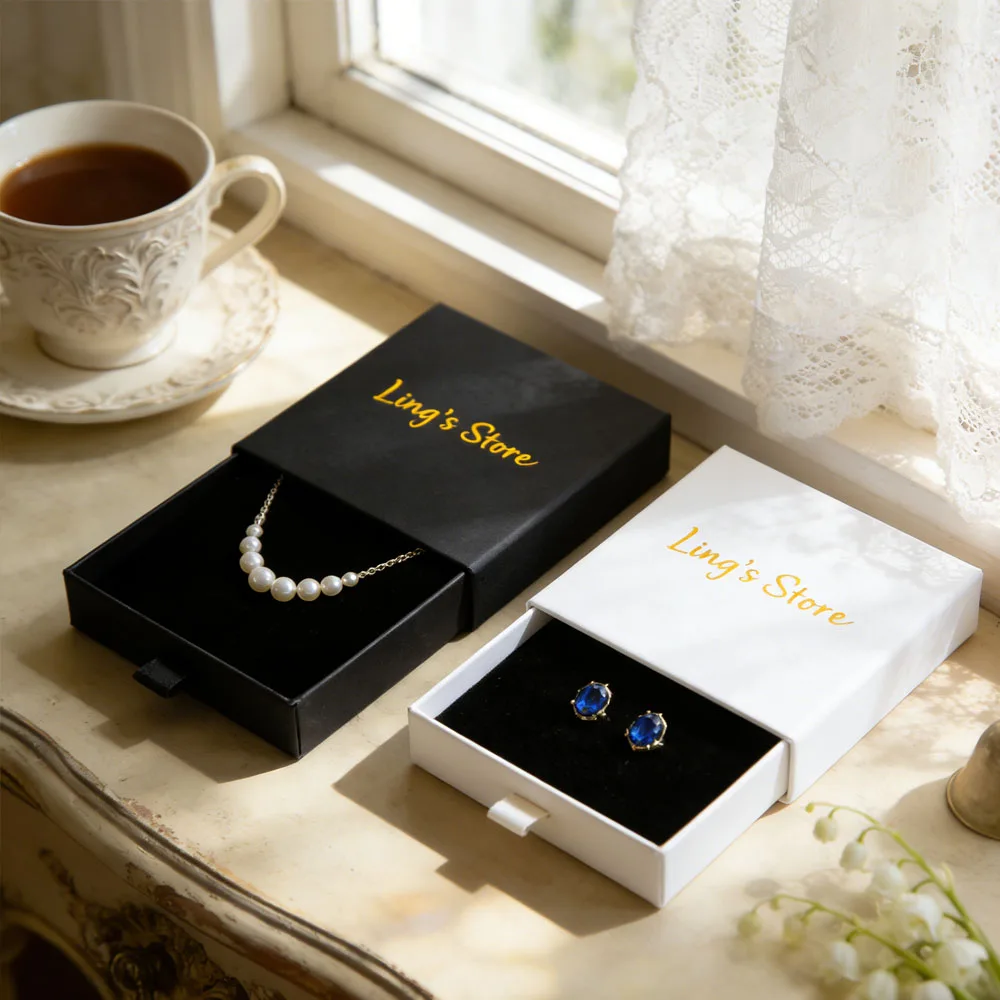 

50 шт. подарочных коробок из бумаги на заказ с логотипом для ювелирных изделий: ожерелий, колец, серег. Упаковка для малого бизнеса.