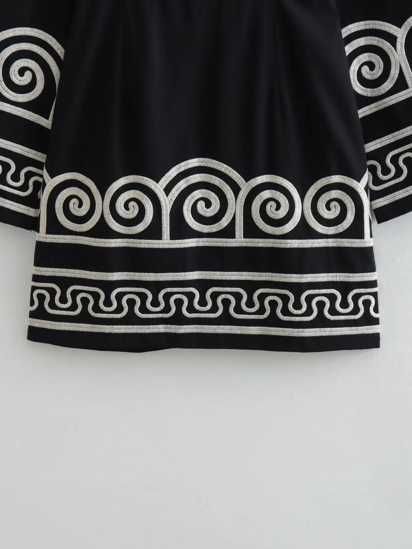 DiYiG FRAU 2025, Sommer, neues Produkt, modisches besticktes Kleid, schicker Rückengurt, Schleife, Dekoration, lockerer Minirock, Vestedos Mujer