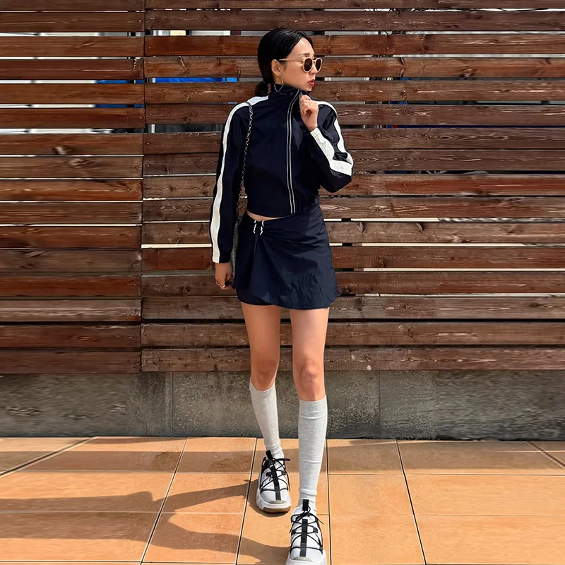 Paneelbesetzte Stehkragen-Oversize-Jacken und Culottes-Sets für Damen – Streetwear-Outfits mit langen Ärmeln, Reißverschluss, lockerer Passform und Shorts mit Kordelzug – Detail 8