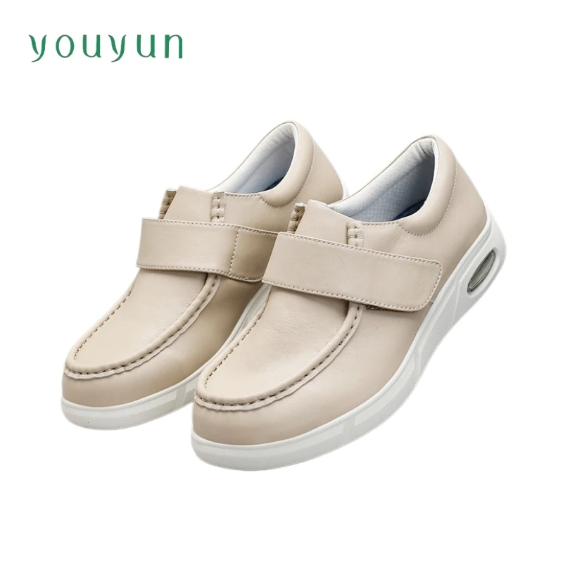 

Middle-aged elderly mother's shoes lightweight durable women's single shoes with cowhide soft sole flat bottomed mother's shoes