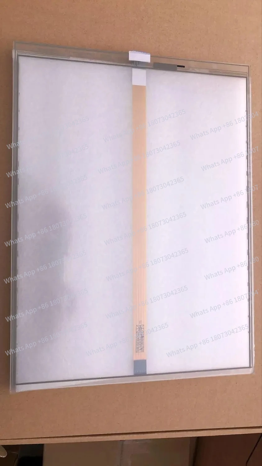 

AT150F-5RA-002G-18R-200FH Сенсорный экран