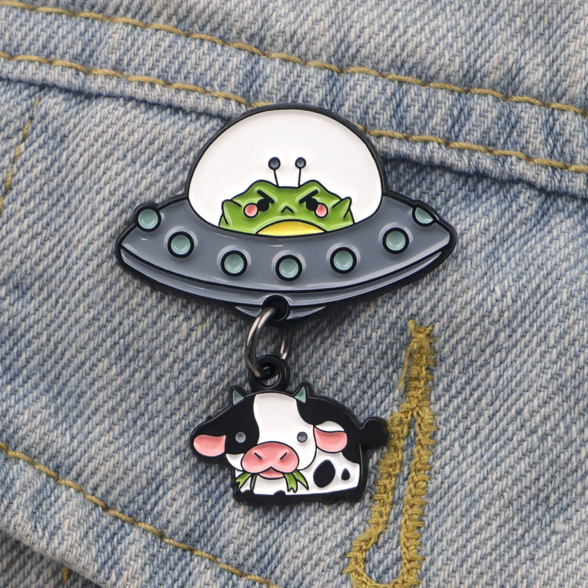 UFO Enamel Pin Cute Cow and Frog Badges on Backpack Brooches for Women Men Lapel Pins Cosplay Accessories Toys Gift