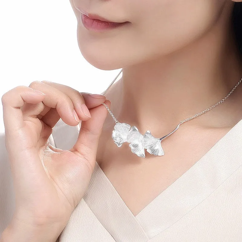 New Fashion Fresh Nature 925 Sterling Silver Jewelry  Ginkgo Leaves Handmade Creative Female Pendant Necklaces XL071