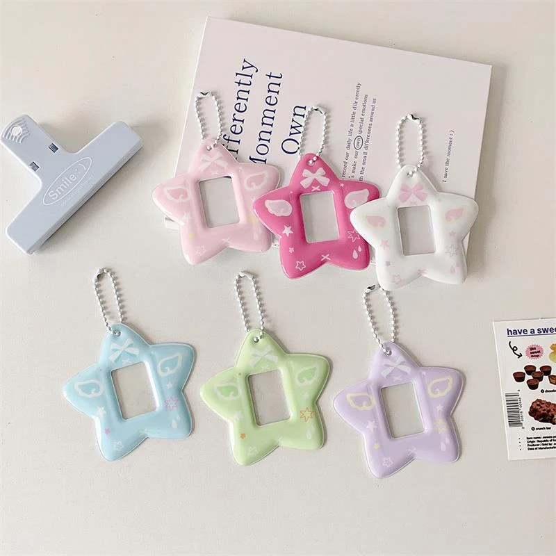 1pcs Sweet Angel Wings Card Holder Idol Photo Display Pendant Portable Photo Storage Card Holder Keychain Pendant