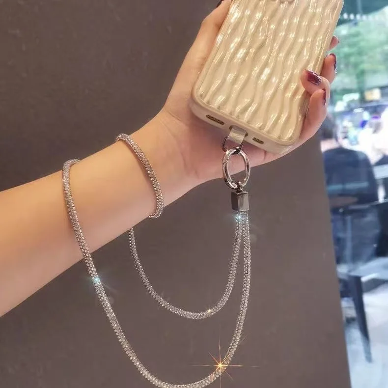 Stilvolles, universelles Handyband mit glitzernden Steinen zum Umhängen am Hals, geeignet für iPhone/Samsung/Huawei/Xiaomi. – Detail 2