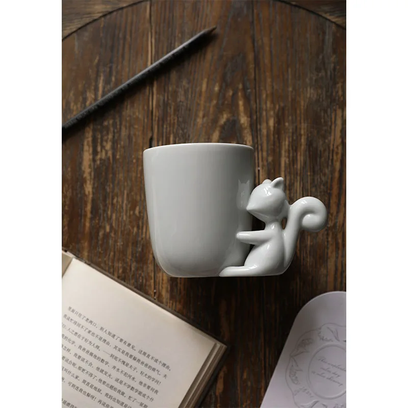 TingKe-Nordic Squirrel Shaped Handle Ceramic Cup, Italian Large Capacity Coffee Cup, Creativity Animal Mug, Birthday Gift