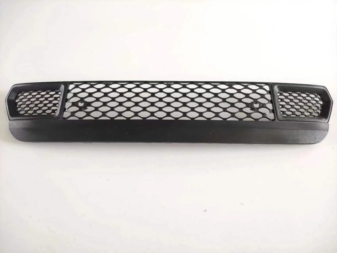 

6VH23RXFAB Front bumper ventilation net 2021 for Jeep Guide Car Accessories Auto Replacement Repair Parts new