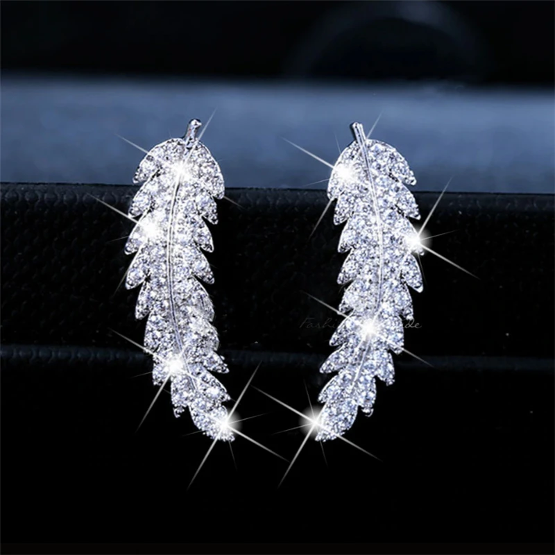 1 Pair Gorgeous Feather Ear Climbers Cuff Earrings Light Luxury Crystal Diamonden Wedding Earrings for Women Jewelry