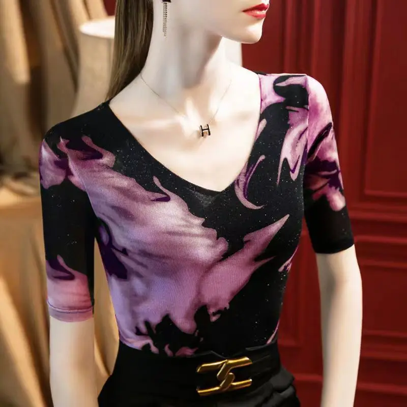 V-neck Half Sleeve Latin Dance T-shirt Women European Style 2023 Autumn New Mesh Printing Top