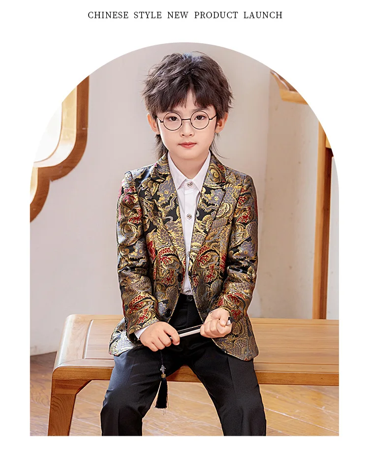 Roter Jacquard-Anzug für Jungen im chinesischen Stil, formeller Smoking für Kinder für Gastgeberauftritte, Klavierauftritte, Modenschauen, Hochzeiten und Partys – Detail 7