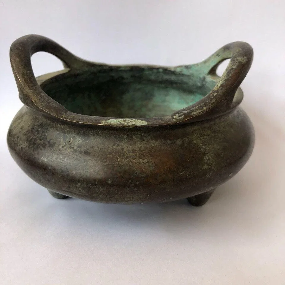 Ming Dynasty Xuande furnace Xuande five-year industry department Wu Bangzuo made pure copper incense burner ornament
