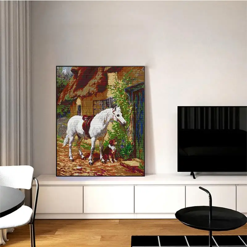 Cavallo bianco accanto alla casa Joy Sunday Kit punto croce animale 14CT 16CT 11CT Set di ricamo filo DMC in tessuto stampato bianco