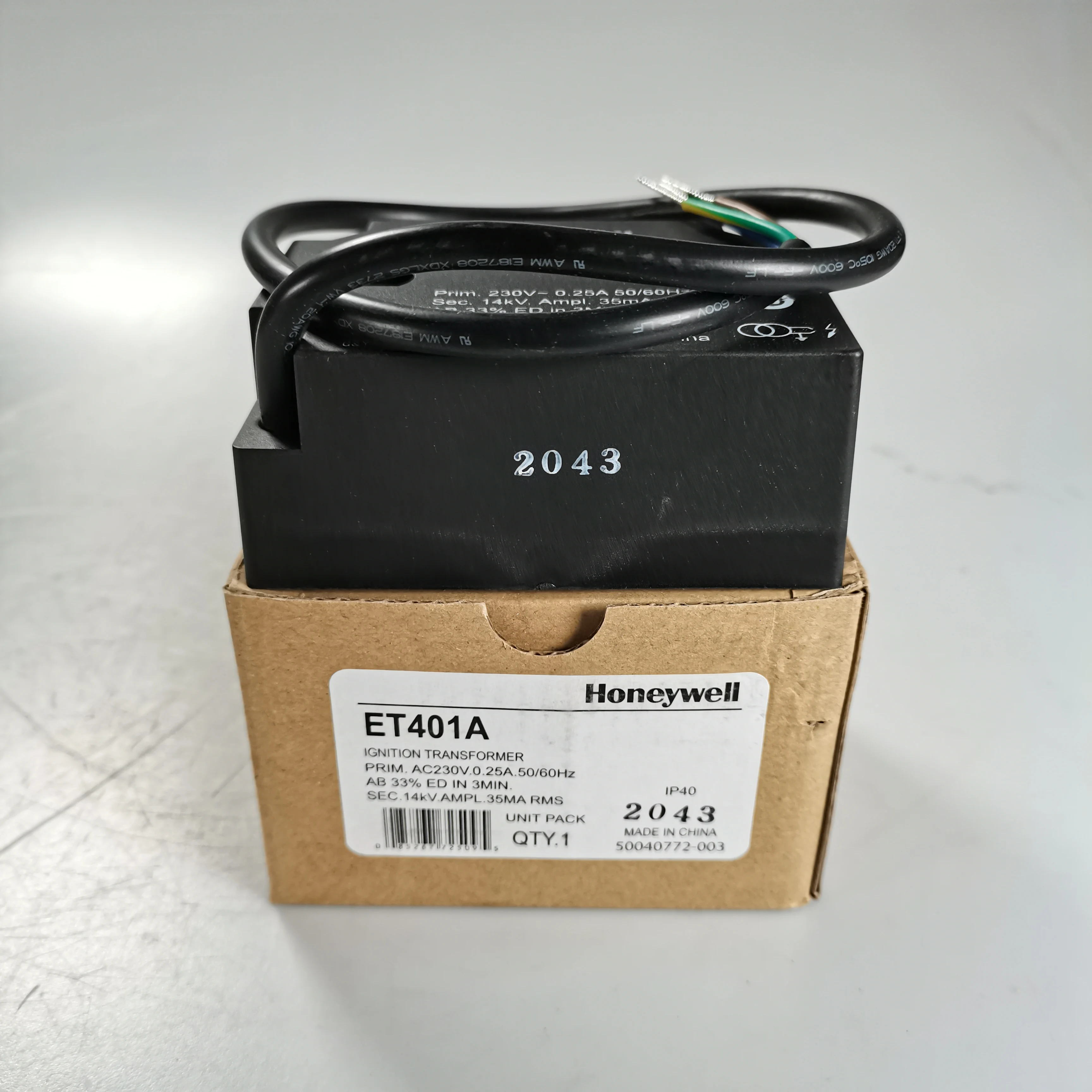 Original Honeywell ET402A Dual Pole 2×7KV Ignition Coil Light Oil Burner Low Interference High Voltage Pack Standard Fittings