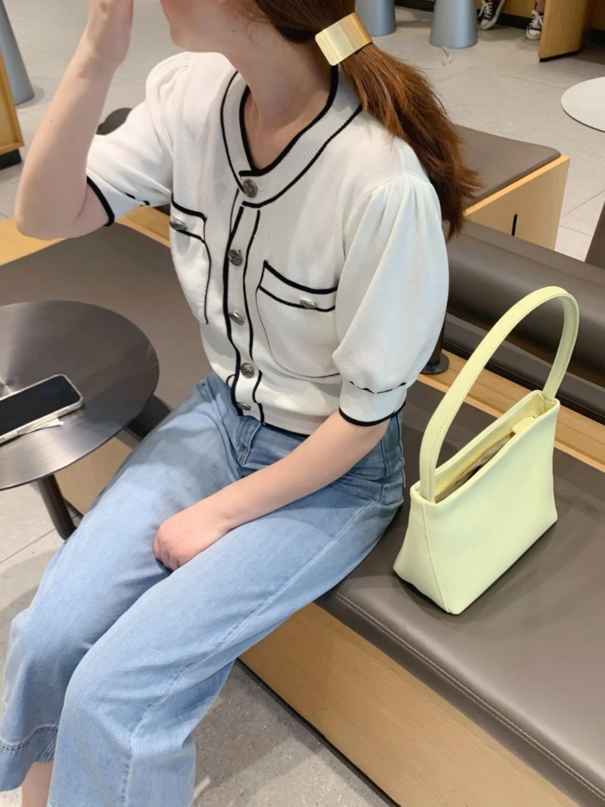 Damskie jeansy z wysokim stanem i szerokimi nogawkami, luźny krój, jasne kolory, proste nogawki, długość do podłogi, do pracy, na lato.