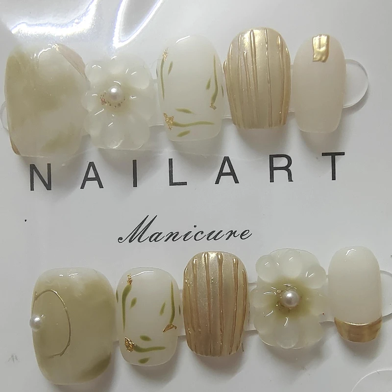 

10PCS Glossy Green Gradient Short Square Press on Nails Gold Foil Handmade 3D Flower Design Artificial Wearable False Nail Tips