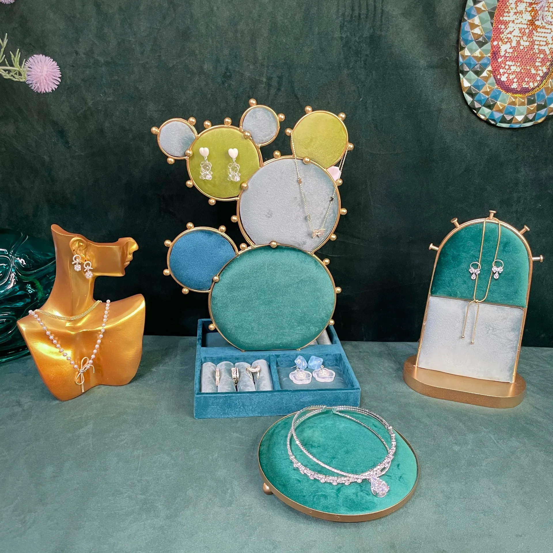 

Роскошная высококачественная подставка для ювелирных изделий, стеллаж для хранения сережек, домашний органайзер для ювелирных аксессуаров для ожерелий и сережек