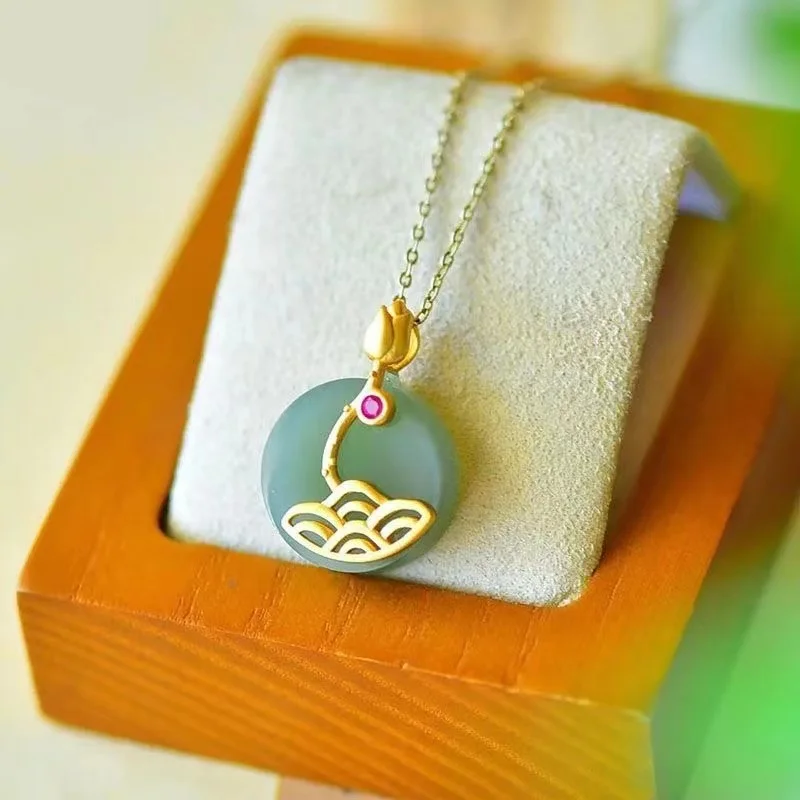 

Retro Lotus Peace Charm Faion Pendant Nelace Women's Sle Simple Lobone Chain Alloy Material Fre World Sle Jewelry