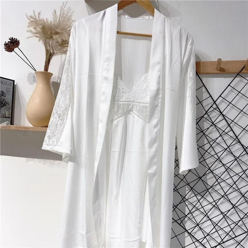 Conjunto de bata blanca para novia, dama de honor, boda, 2 uds., adorno de encaje, ropa de dormir Sexy para mujer, Kimono de satén, albornoz, ropa informal para el hogar, ropa de dormir