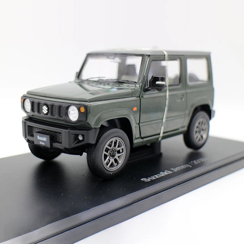 1:24 Scale Suzuki Jimny 2018 Off-road Vehicle Alloy Simulation Car Model Diecast Toy Collectible Ornaments