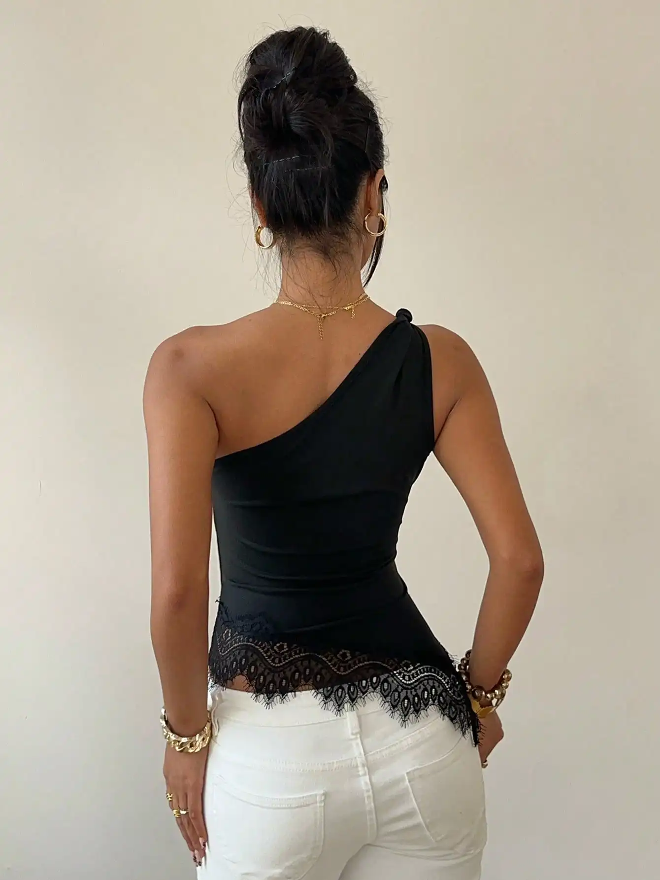 Women's Elegant Solid Color One-Shoulder Twist Vest with Lace Splicing, Versatile Top for Vacation, Party, Beach, Shopping, Dati