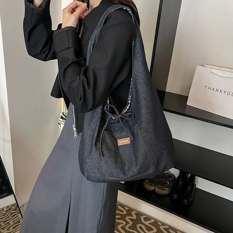 أزياء بسيطة المرأة حقيبة يد قماش منقوشة حقيبة كتف الإناث البرية أبيض وأسود تحقق حمل حقيبة الحرم الجامعي نمط طالب الكتب حقيبة