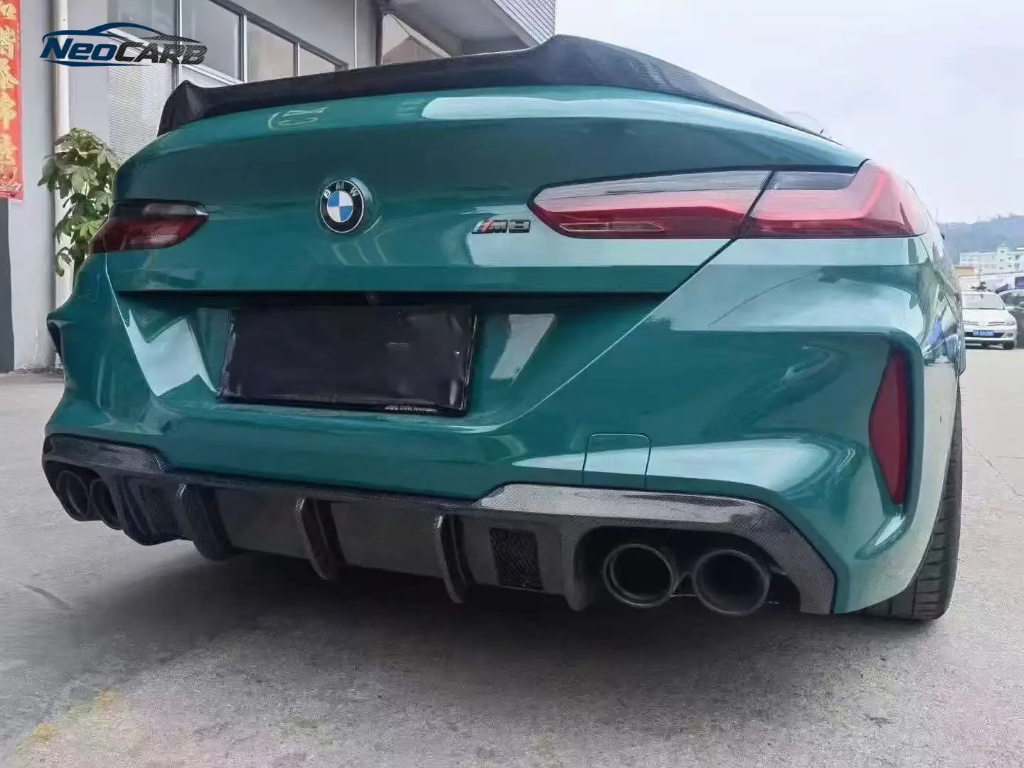 V-Shaped Rear Spoil…