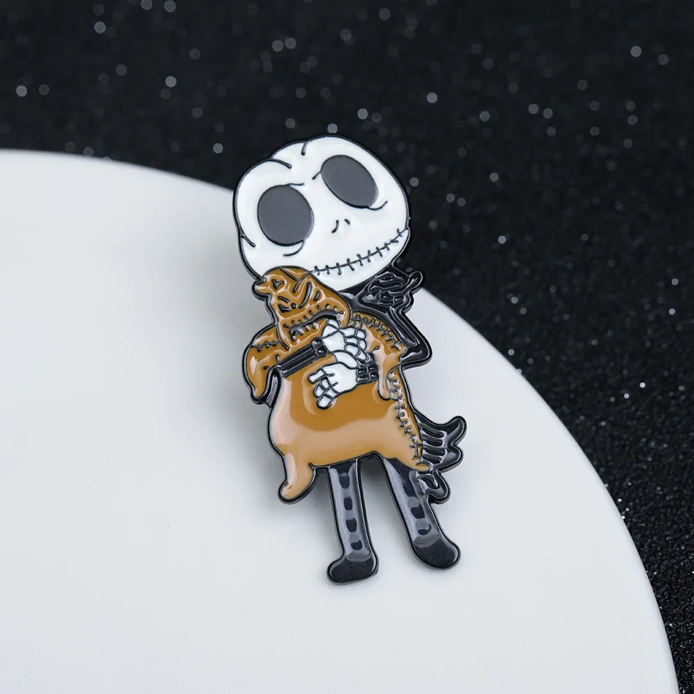 Disney Christmas Eve Horror Skull Brooch Cartoon Peripheral Jack Halloween Ghost Cartoon Pin Accessory Drip Oil Enamel Badge