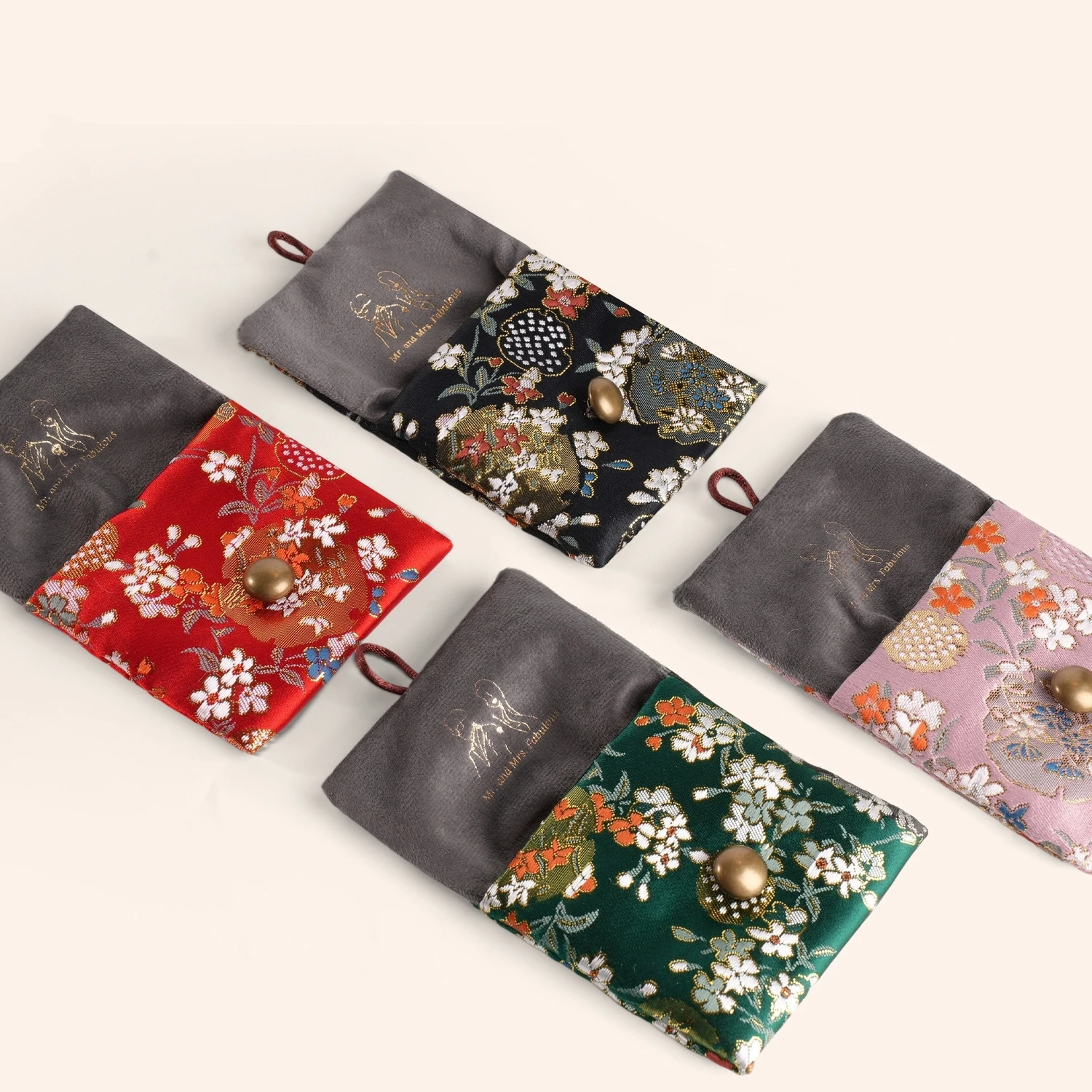 Exquisite Embroidered Fabric Jewelry Storage Pouch Jewelry Storage Bag Jewelry Packaging Bag Jewelry Accessories Storage Bag