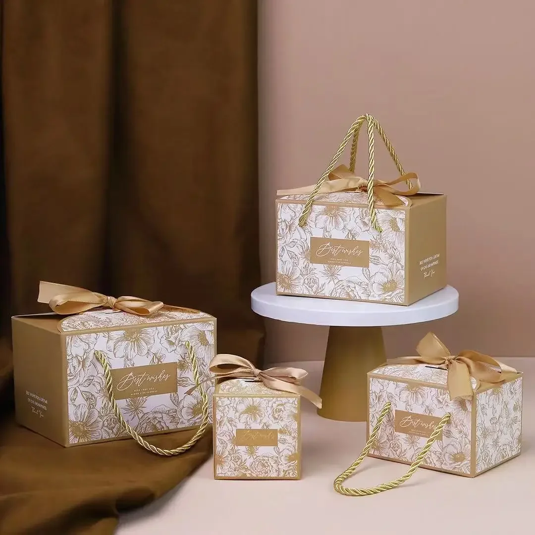 

20Pcs/lot Candy Boxes Wedding Favors and Gifts Box Square Flower Ribbon Romantic Packaging Box Party Gift Bag