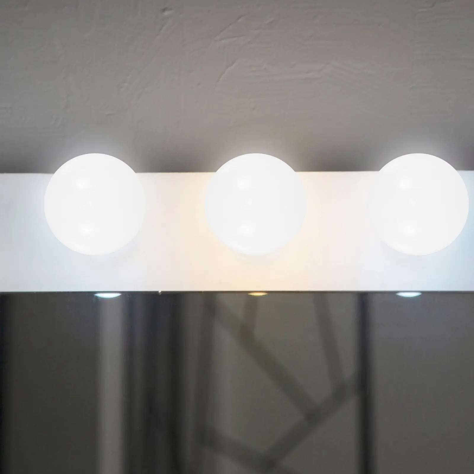 10Pcs LED Bulb Covers Clear Half Sphere Lampshades Transparent Dome Shade Replacement for Mirror Light Fixture