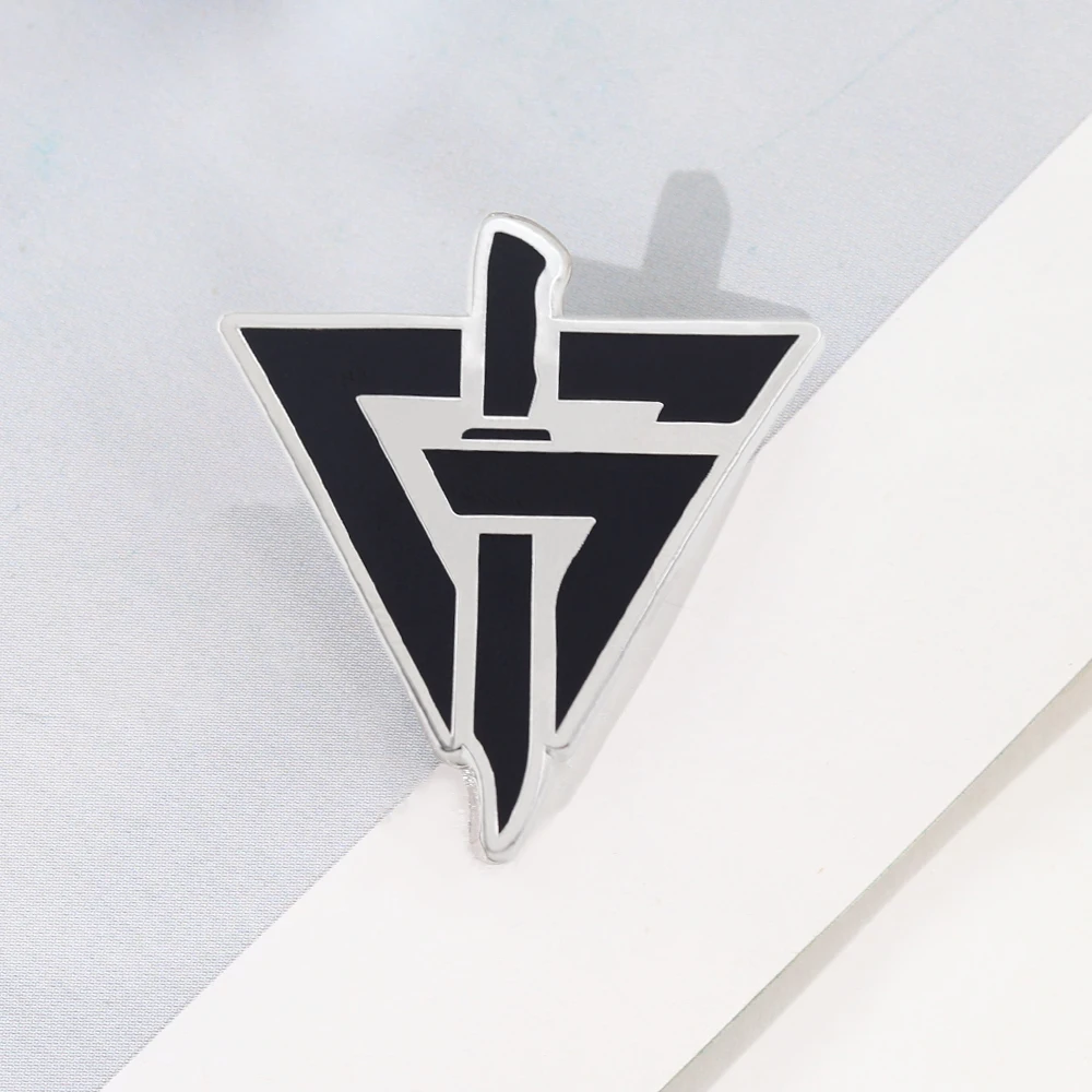 دلتا فورس كامب شعار شارة بسيطة الثلاثي بروش الكرتون لعبة الأجهزة الطرفية دبوس معدني لعبة عشاق الملابس الزينة