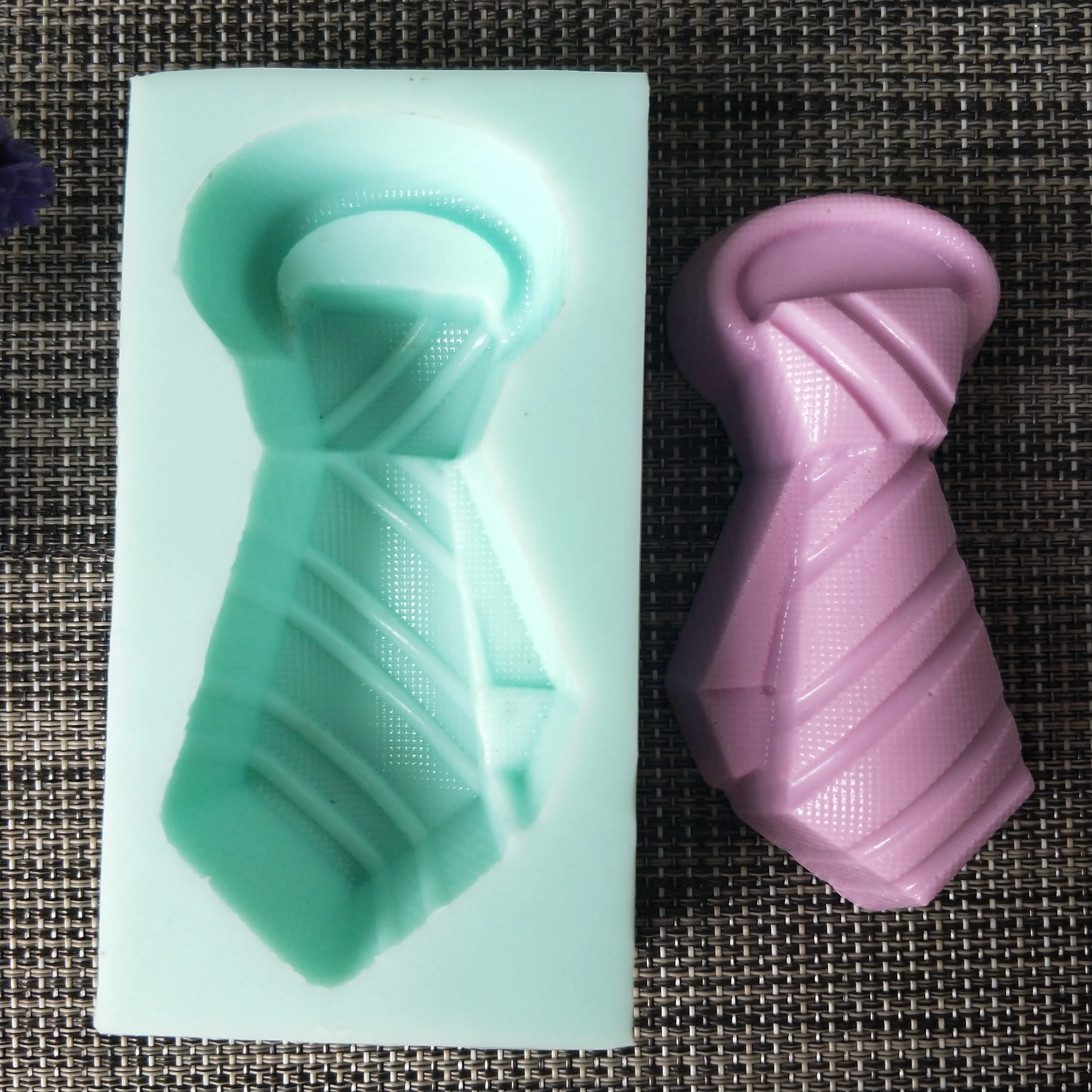 PRZY Tie mydło silikonowe do mydła formy mydło wyrabiane ręcznie DIY aromat formy robienie mydła formy glina żywiczna formy gumy silikonowej ekologiczne