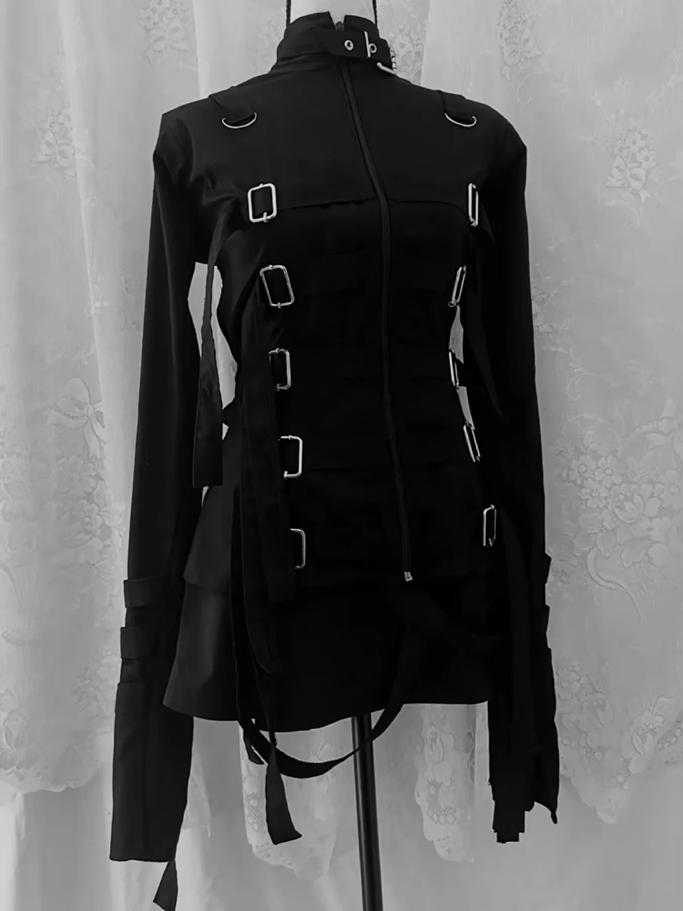 Autumn and winter new trend strap long sleeved metal buckle ribbon slimming subculture niche jacket jacket top