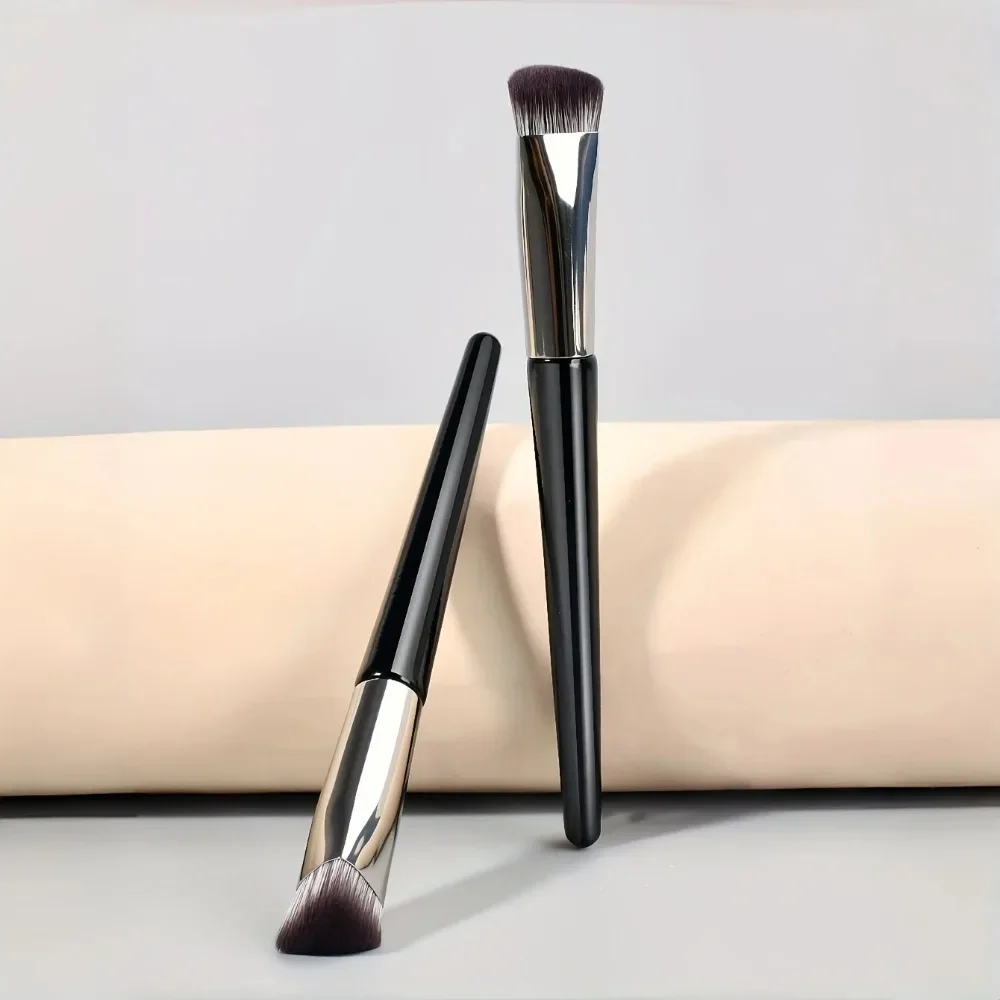 1 pieza ​ Brocha correctora sintética suave multiusos para crema BB debajo de los ojos, herramienta de maquillaje compacta de mezcla impecable ​