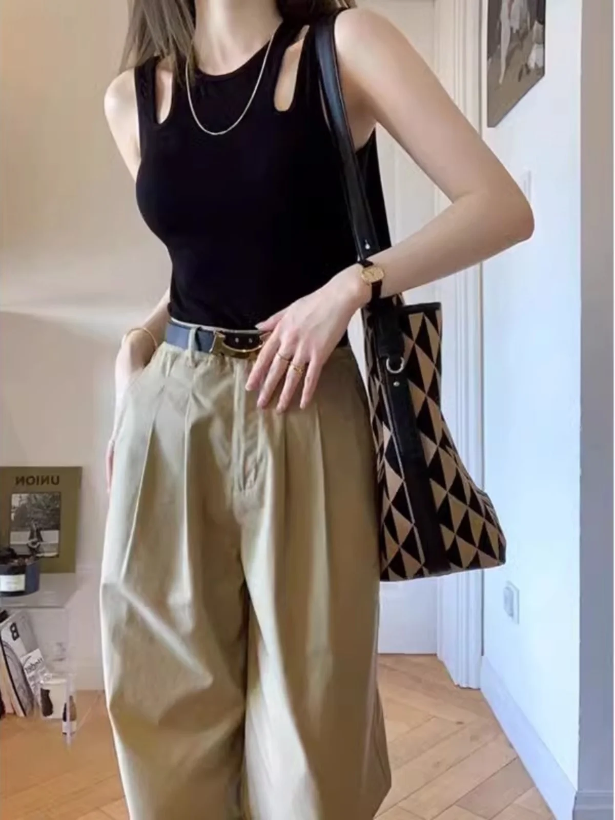 Extra Large Size Hollow out Neck Strap Vest Women Summer Slimming Inner Wear T-Shirt Trendy Commute Style Loose Fit Polyester...
