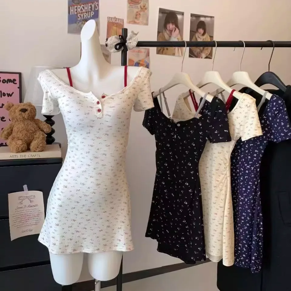 فستان قصير بتصميم بدون ظهر وطباعة زهرية، موضة نسائية لفصلي الربيع والصيف، تنورة قصيرة بتصميم A-Line مع تضييق عند الخصر.