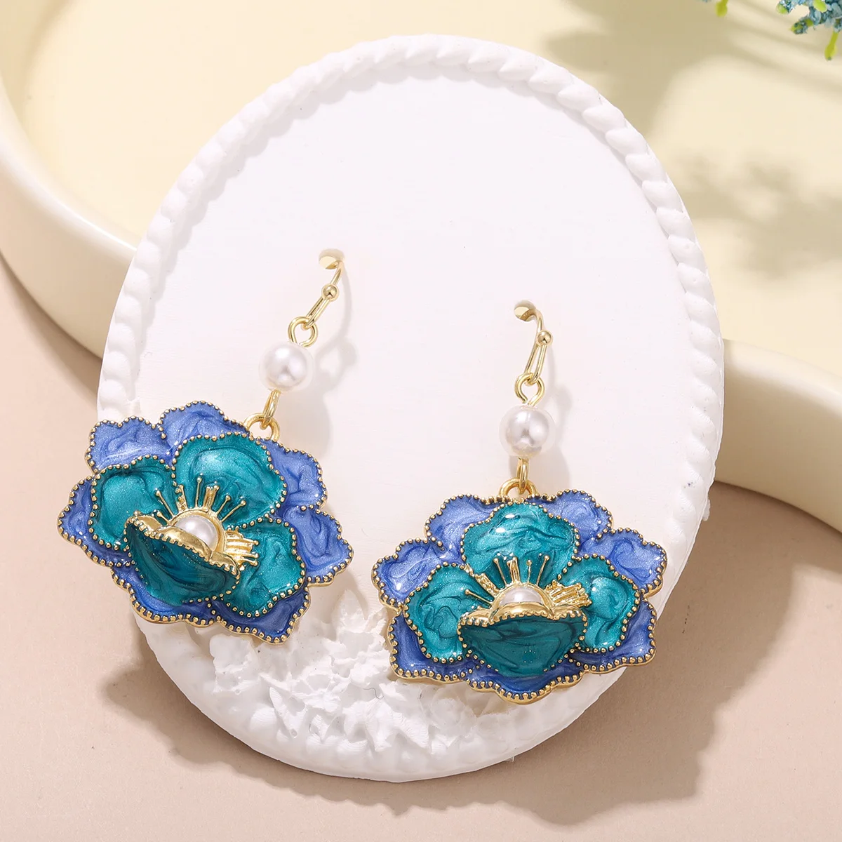 

Elegant Temperament Colorful Enamel flower earrings, Retro Court style flower Studs, Ear Accessories, Women Party Gift