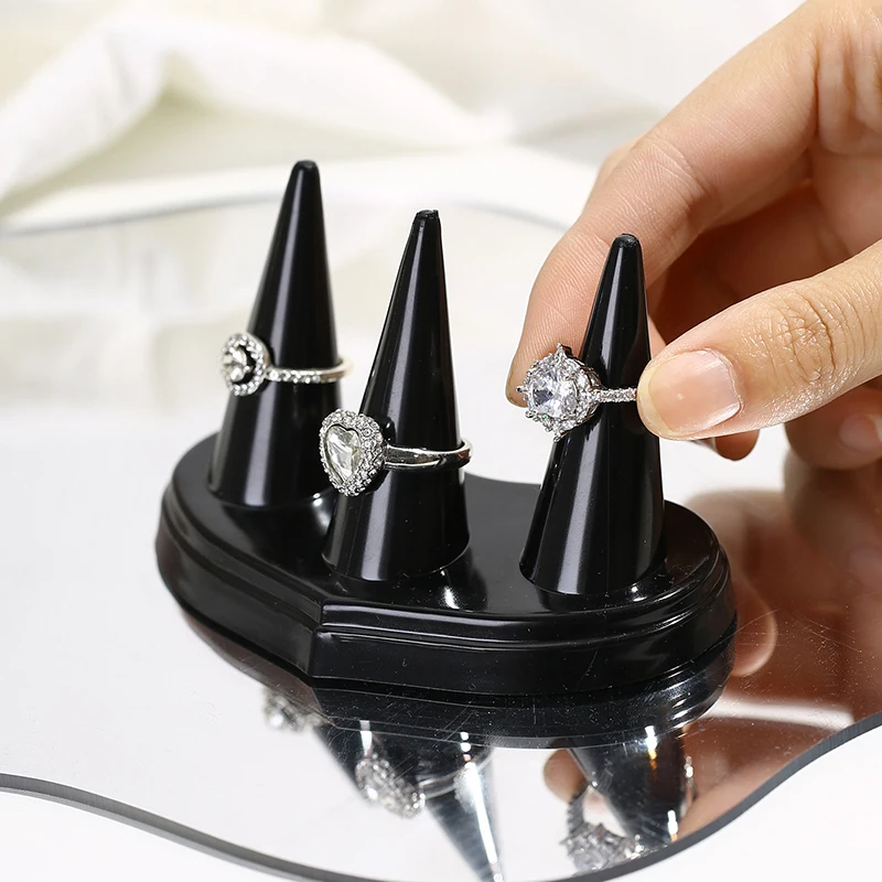 Creative Mini Three Finger Ring Display Stand Heart Jewelry Storage Display Stand Rings Storage Rack Dressing Table Storage Rack