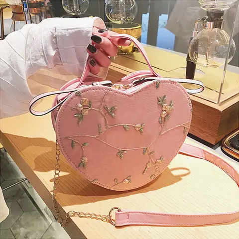 Sacs à bandoulière en dentelle pour femmes, sac à main de Style coréen en forme de cœur, petit sac mignon pour dames