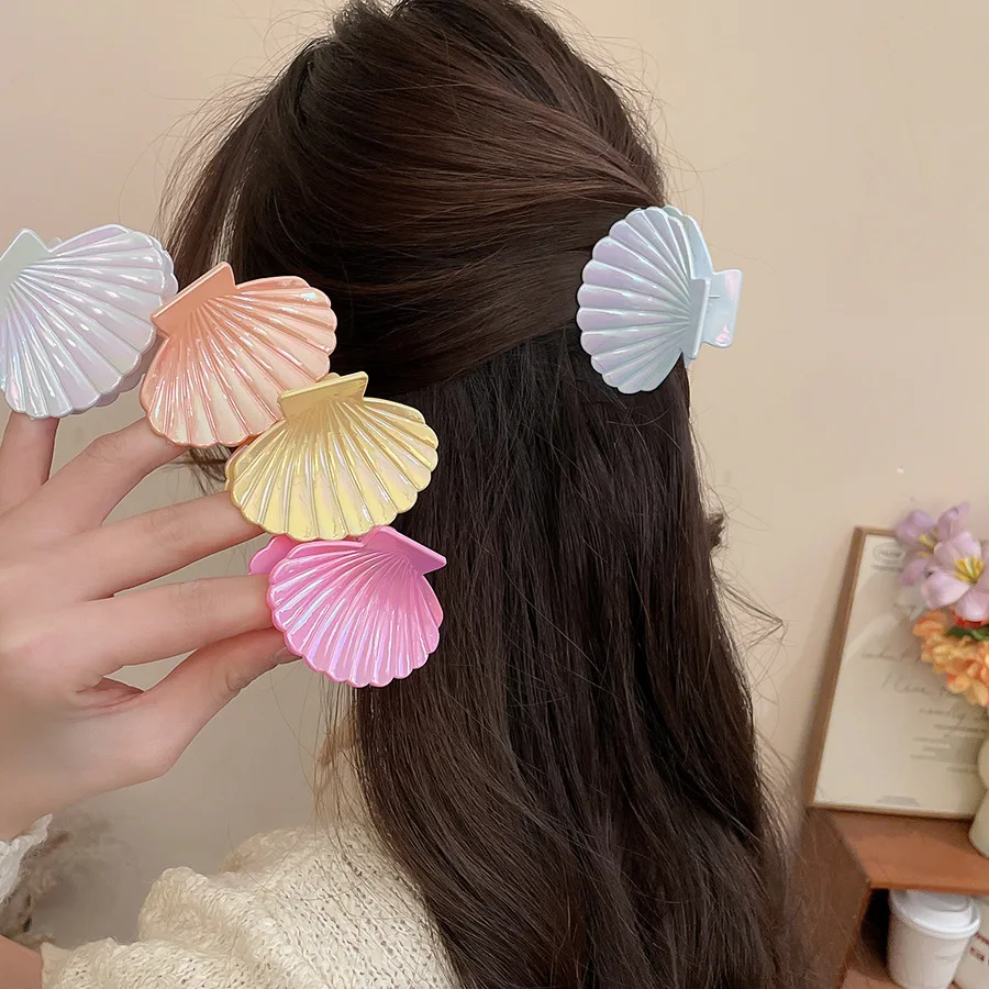 

2026 Fashion Beach Style Acrylic Shell Hair Clip Claw Clip Simple Fashion Daily All Match Shark Clip Design Hair Accessory