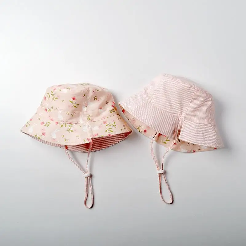 Atmungsaktiver Baumwoll-Doppelseitiger Sonnenhut für Babys, atmungsaktiv und sonnenschützend, dünner Bucket-Hut mit Cartoon-Print – Detail 1