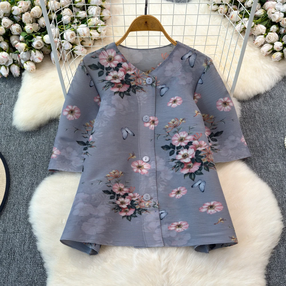 

Chinese Style Floral Pleated Women's Shirts Single Breasted Loose Short Sleeves Shirt 2024 Casual Summer New Clothing