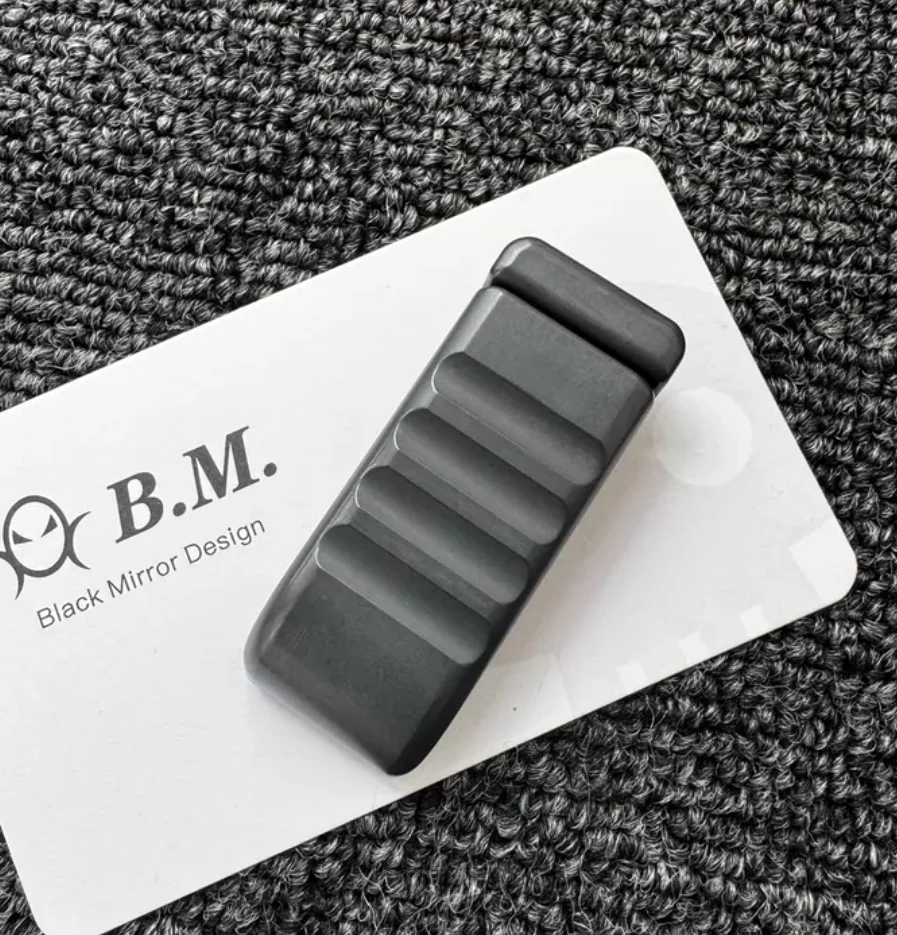 

Used EDC B.M Zirconium alloy for spacecraft fidget slider decompression toy