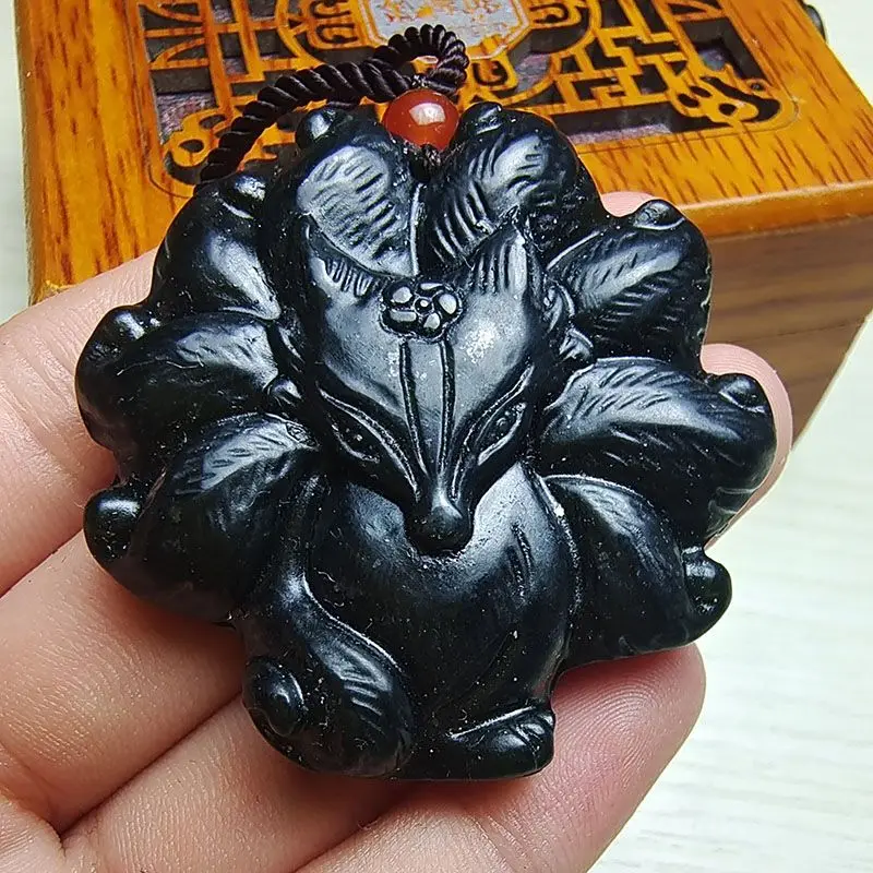 Moyu nine-tailed fox pendant medicine king stone fox necklace, strong magnetic serpentine stone white fox pendant, peach blossom