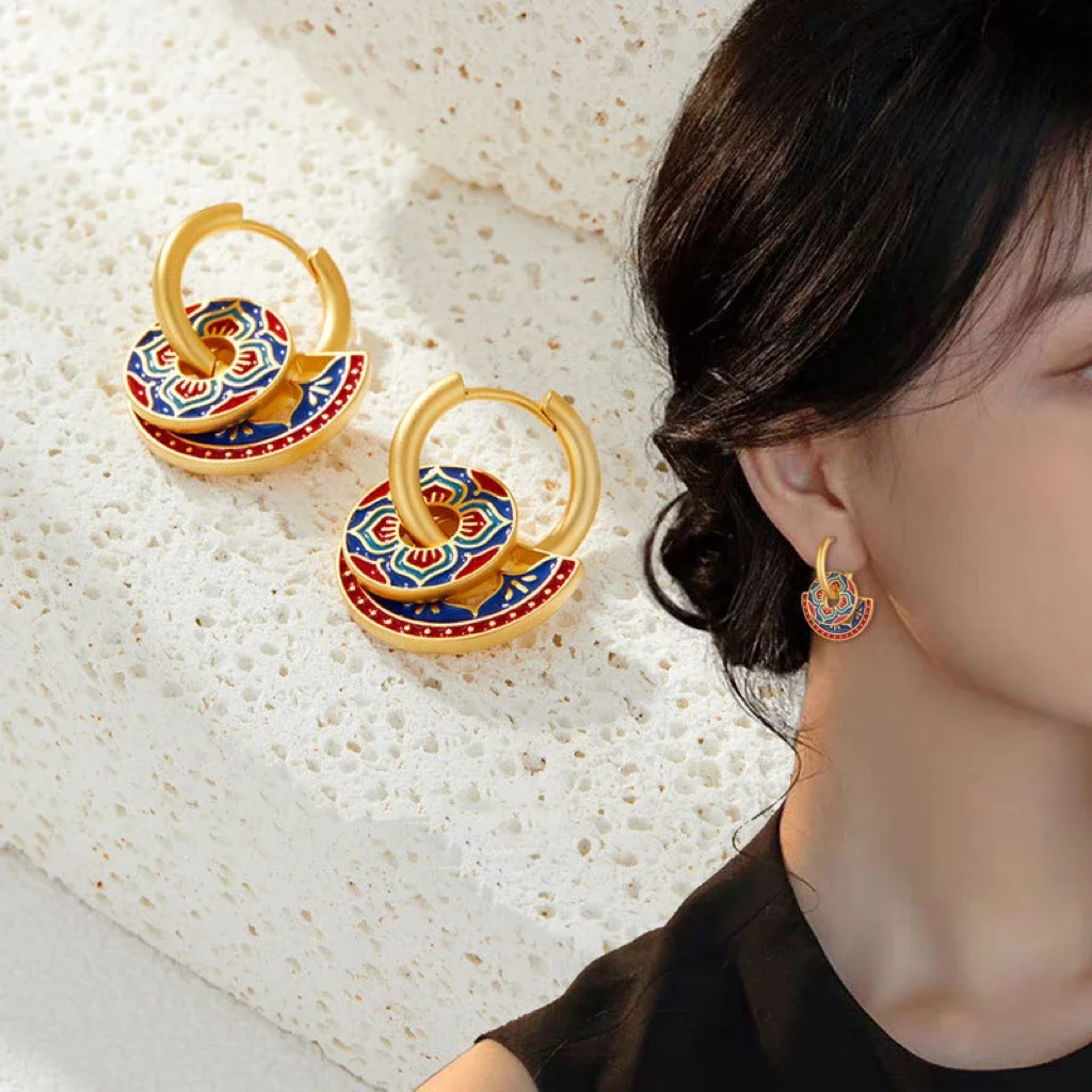 New Fashion Colorful Enamel Earrings for Women Multiple Wear Ways Flower Shaped Golden Luxury Jewelry Charm Design Creative Gift