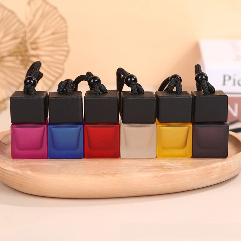 10/40pcs 8ml Empty Square Car Perf Bottle Matte Colors Essential Oil Diffuser Fragrance Air Freshener Scent Bottle Ornament