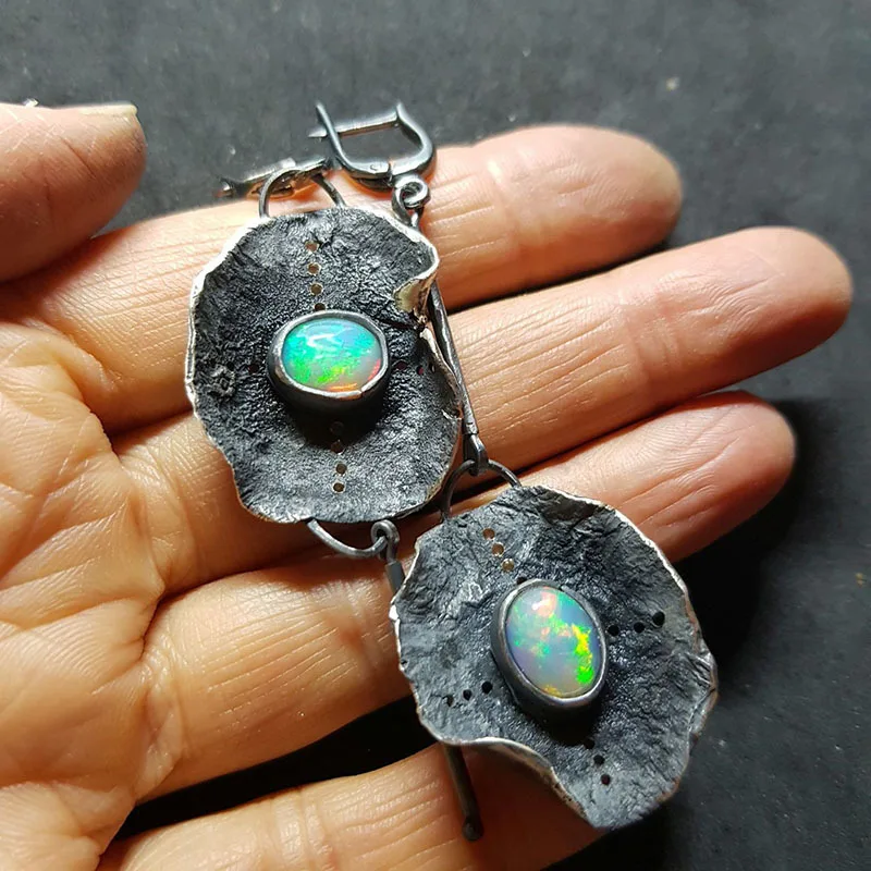 1 paar Vintage Alte Alte Silber Farbe Metall Inlay Opal Stein Baumeln Ohrringe Für Frauen Frien Täglichen Party Dekoration Schmuck